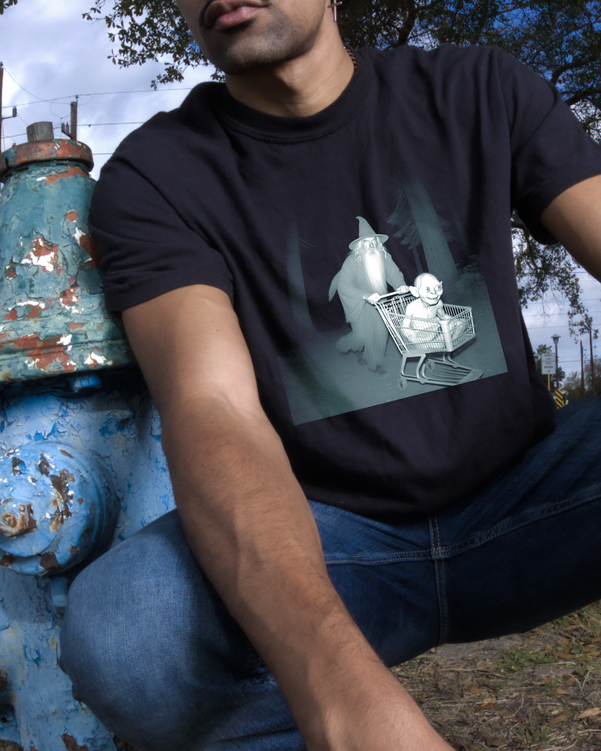 &quot;Wizard&#39;s Nighttime Shopping with Gollum&quot; T-shirt